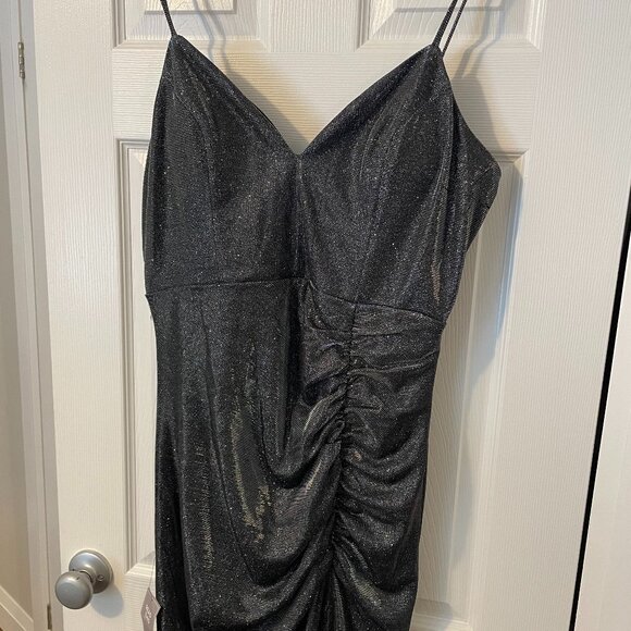 Le Chateau  maxi dress - XL size - Picture 4 of 8